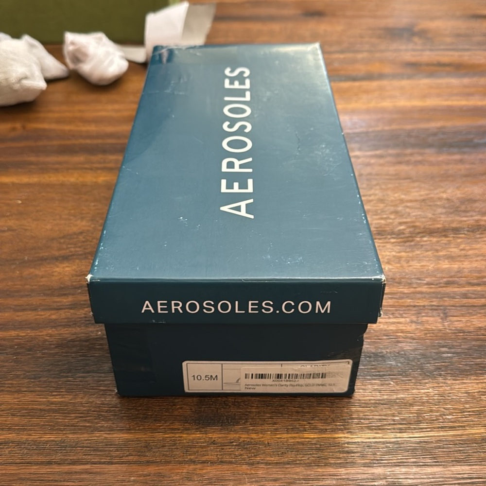 Aerosoles Clarity Thong Sandal Gold Snake size 10.5 - Picture 4 of 4